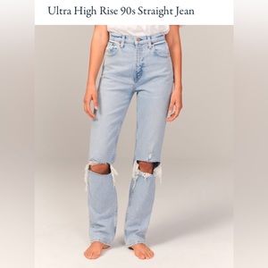 NWOT Abercrombie 90’s Ultra High Rise Straight Jeans